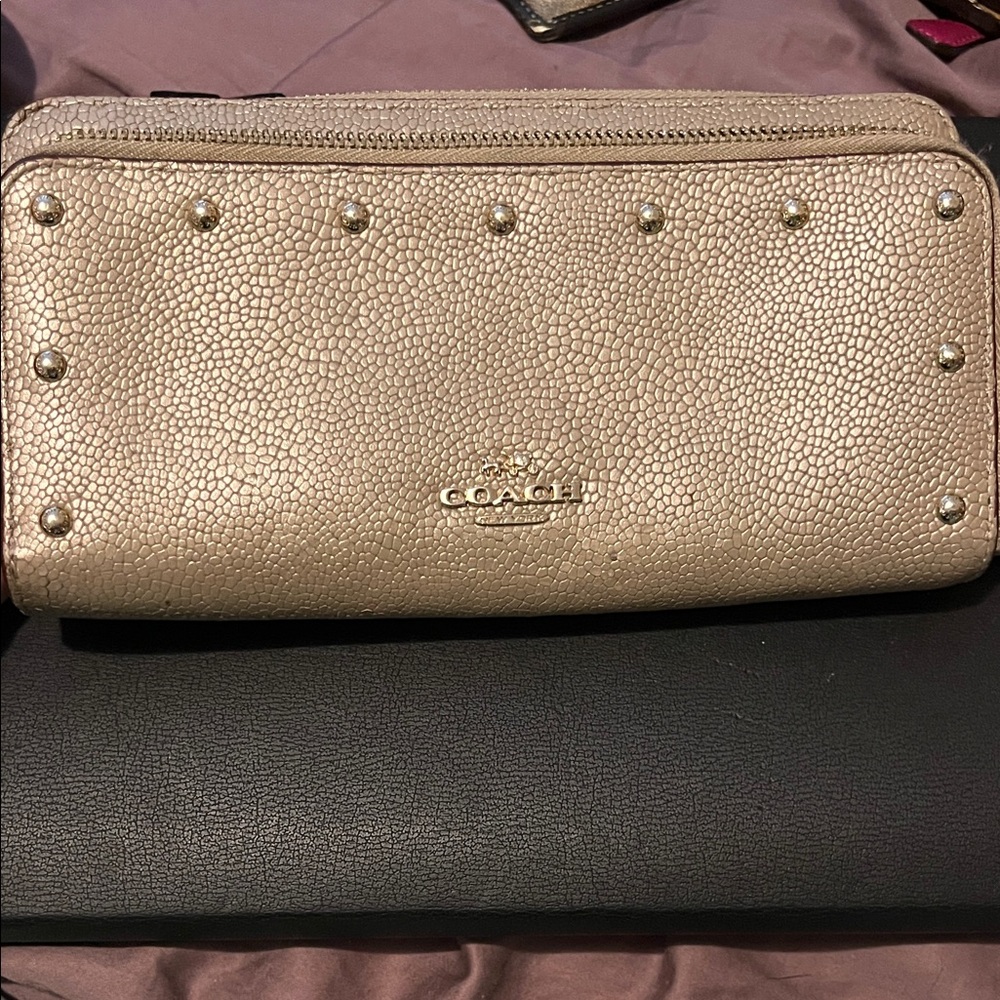 Coach Metallic pebble long Women's Wallet/wristlet